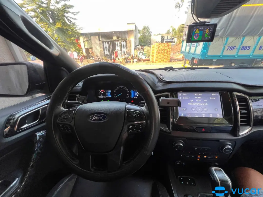 Ford Ranger WLIDTRACK 2.0 4x4 AT 2019 - Nội thất 7