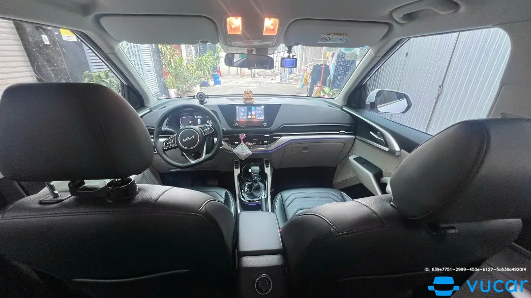 Kia Carens 1.5G IVT 2023 - Nội thất 3
