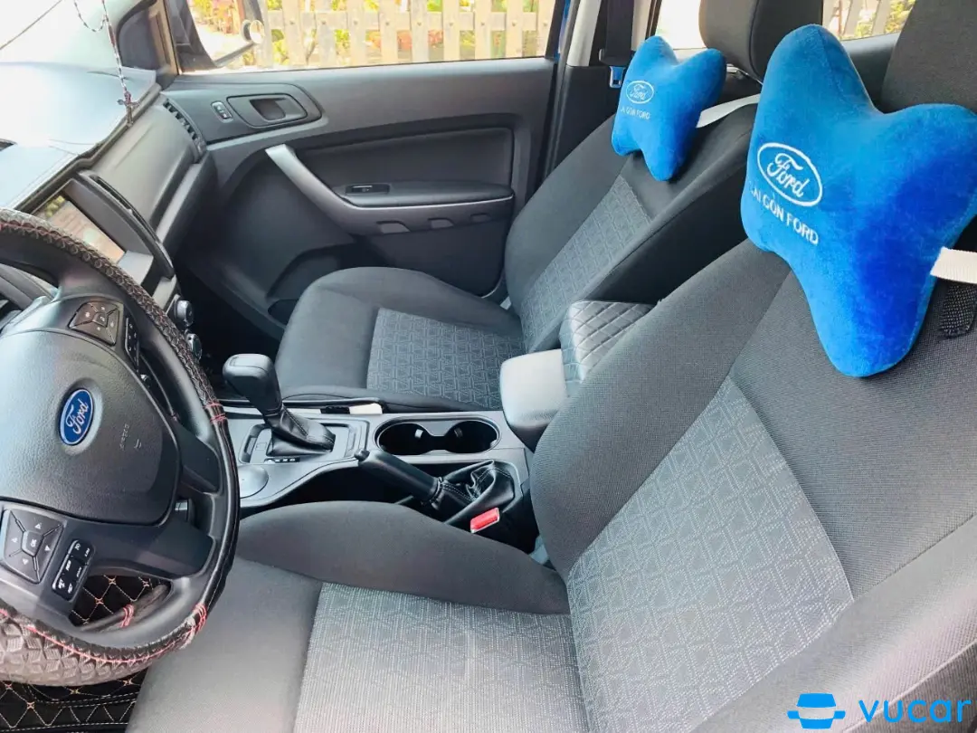Ford Ranger XLS 2.2L 4x2 AT 2021 - Nội thất 2