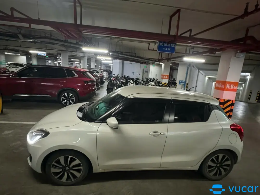Ảnh xe Suzuki Swift GLX 2020