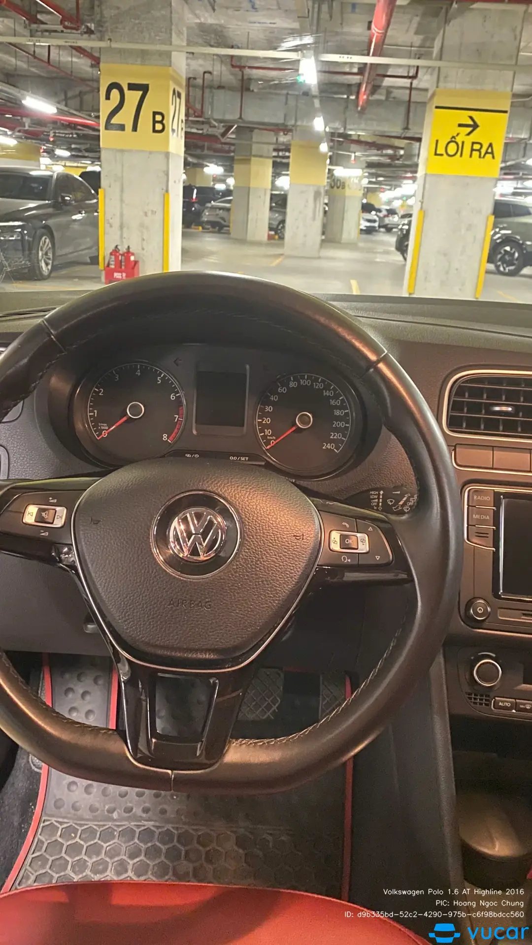 Volkswagen Polo 1.6 AT Highline 2016 - Nội thất 3