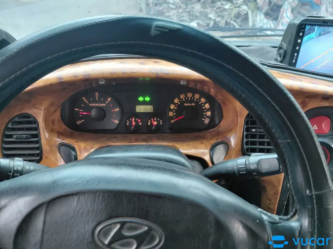 starex 19 van giá 55 triệu 2005 - Nội thất 2