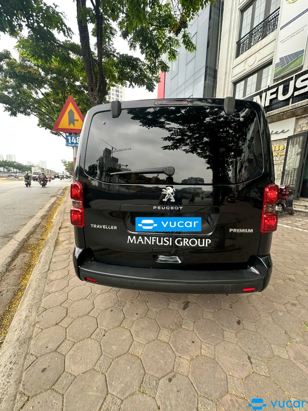 Ảnh xe Peugeot Traveller Premium 2019