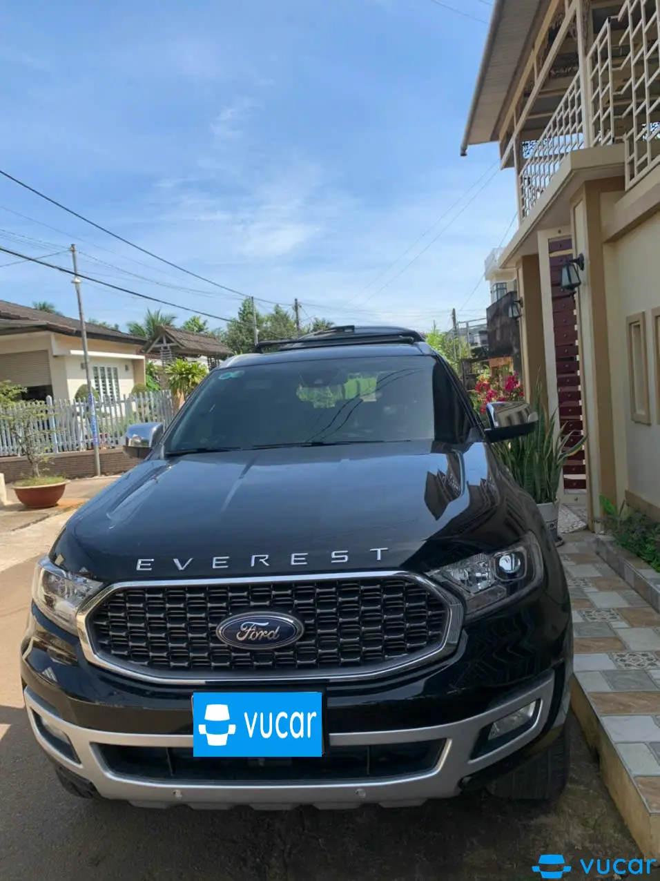 Ảnh xe Ford Everest Titanium 2.0L AT 4WD 2021