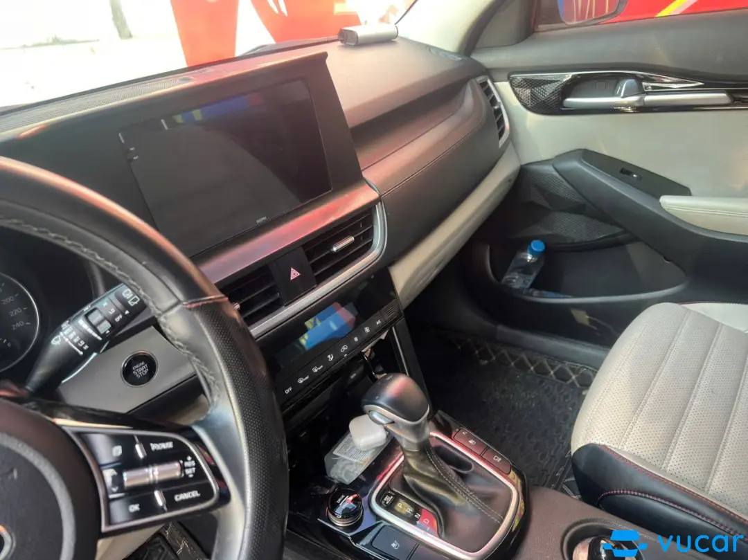 Kia Seltos Premium 1.4 AT 2021 - Nội thất 3