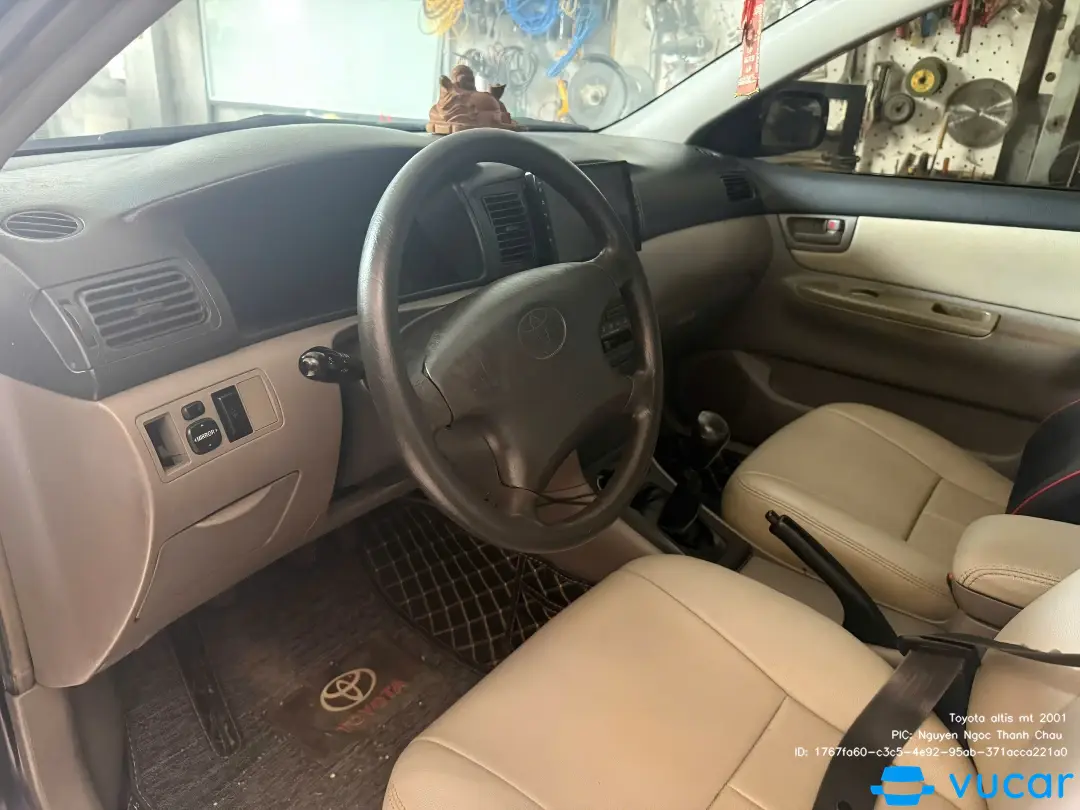 Toyota altis mt 2001 - Nội thất 3