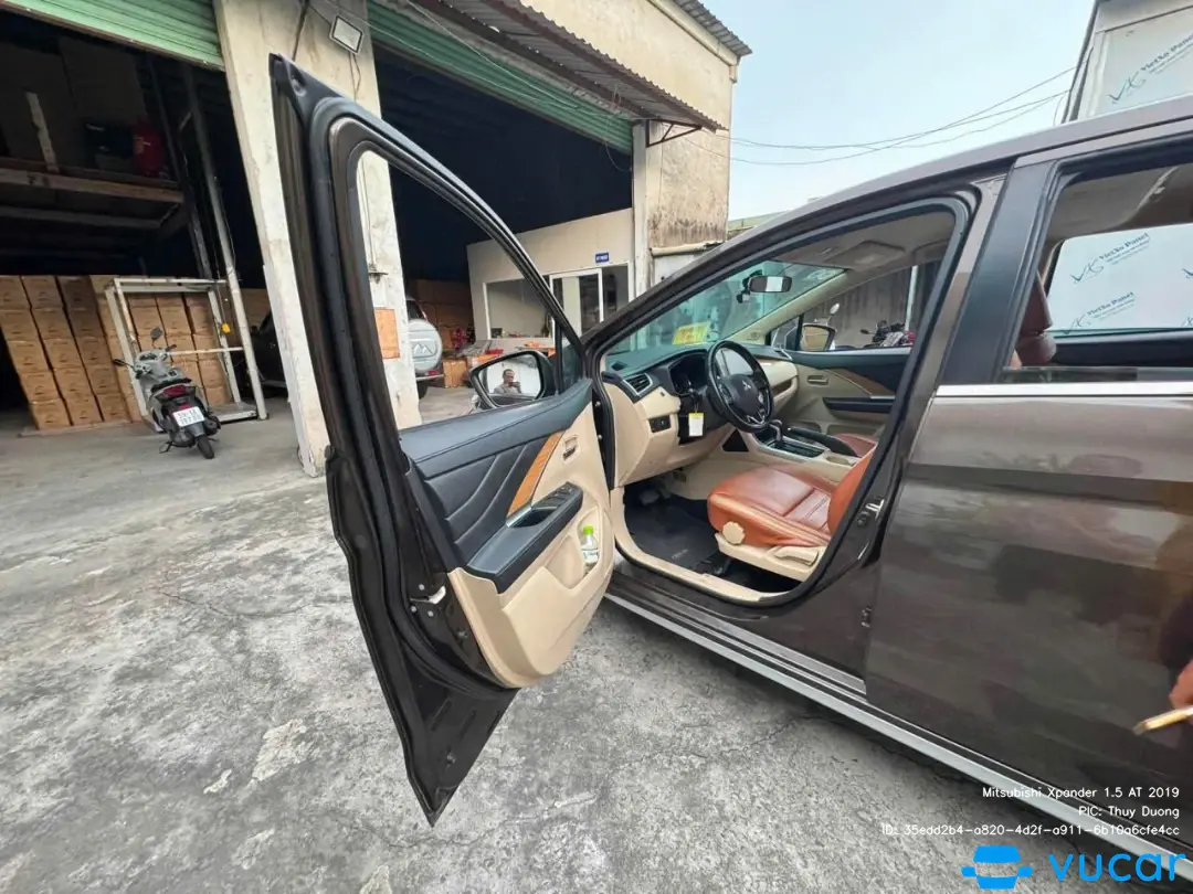 Mitsubishi Xpander 1.5 AT 2019 - Nội thất 1
