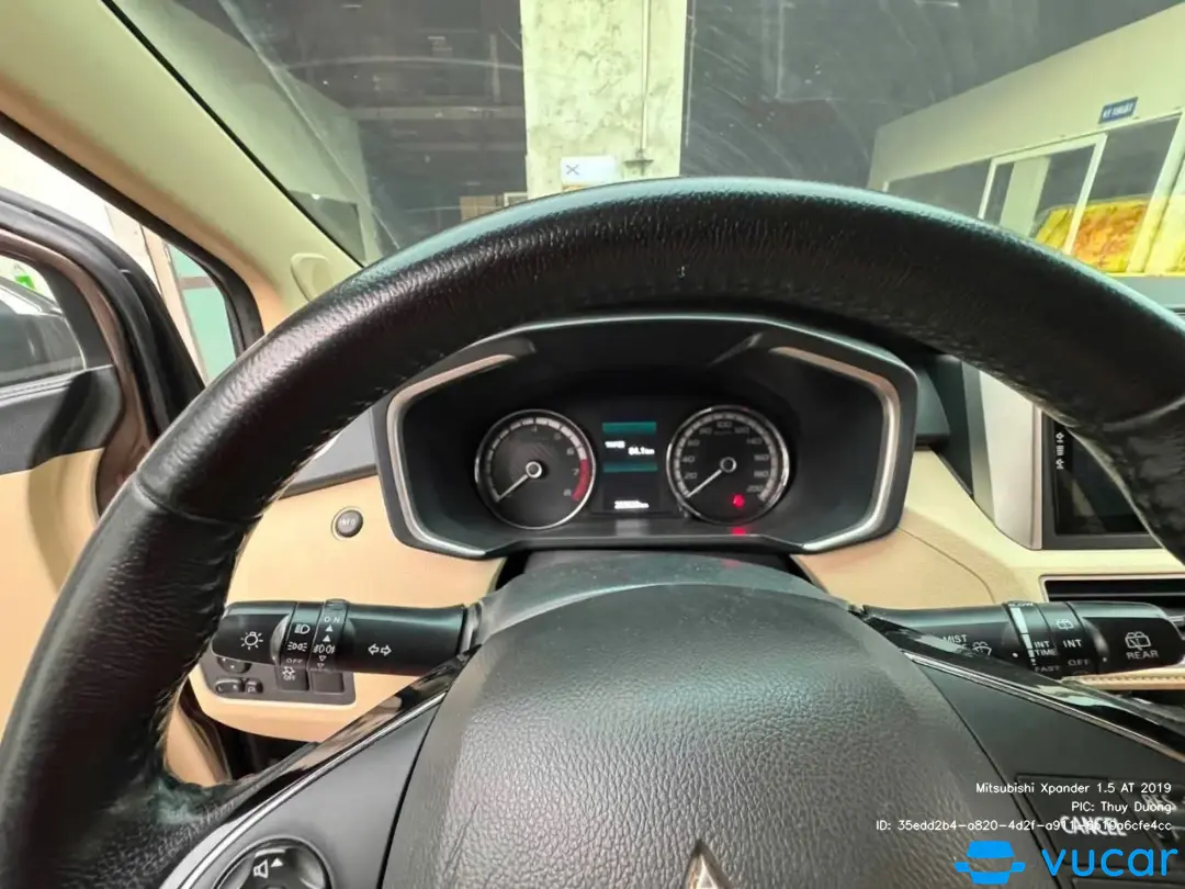 Mitsubishi Xpander 1.5 AT 2019 - Nội thất 3