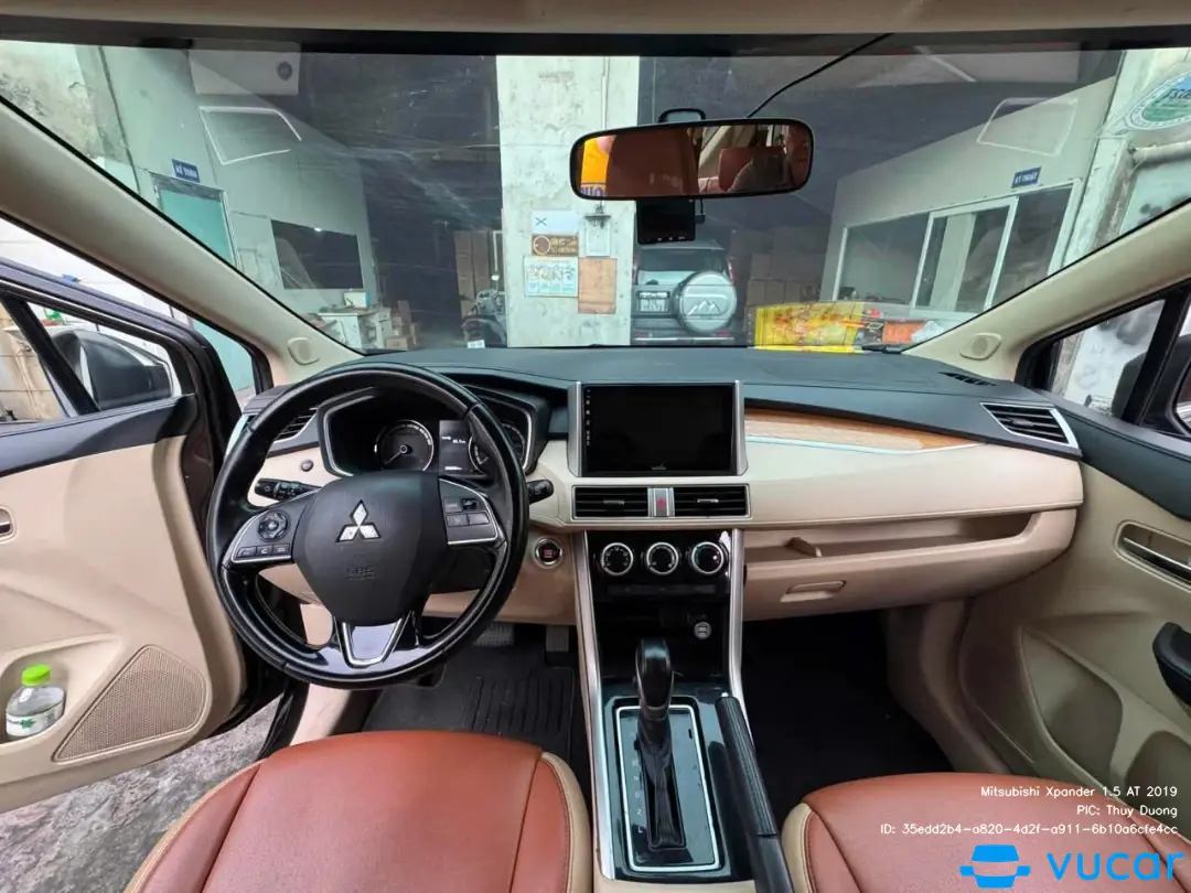 Mitsubishi Xpander 1.5 AT 2019 - Nội thất 4
