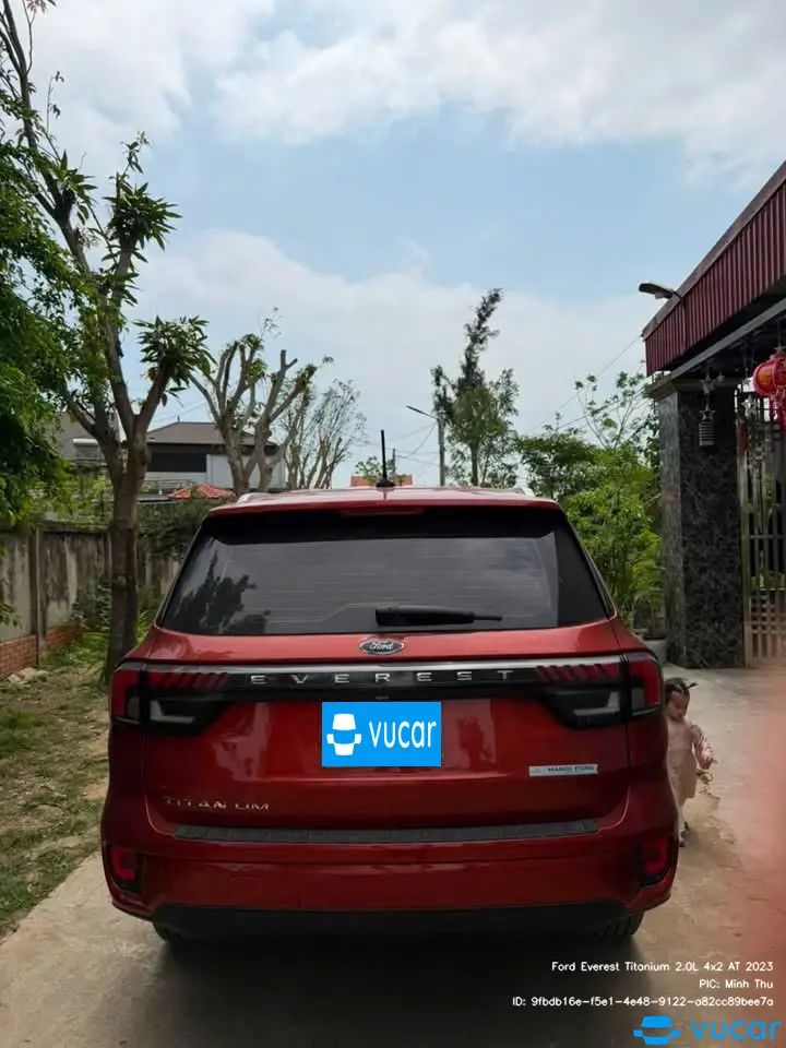 Ảnh xe Ford Everest Titanium 2.0L 4x2 AT 2023 - ảnh 6