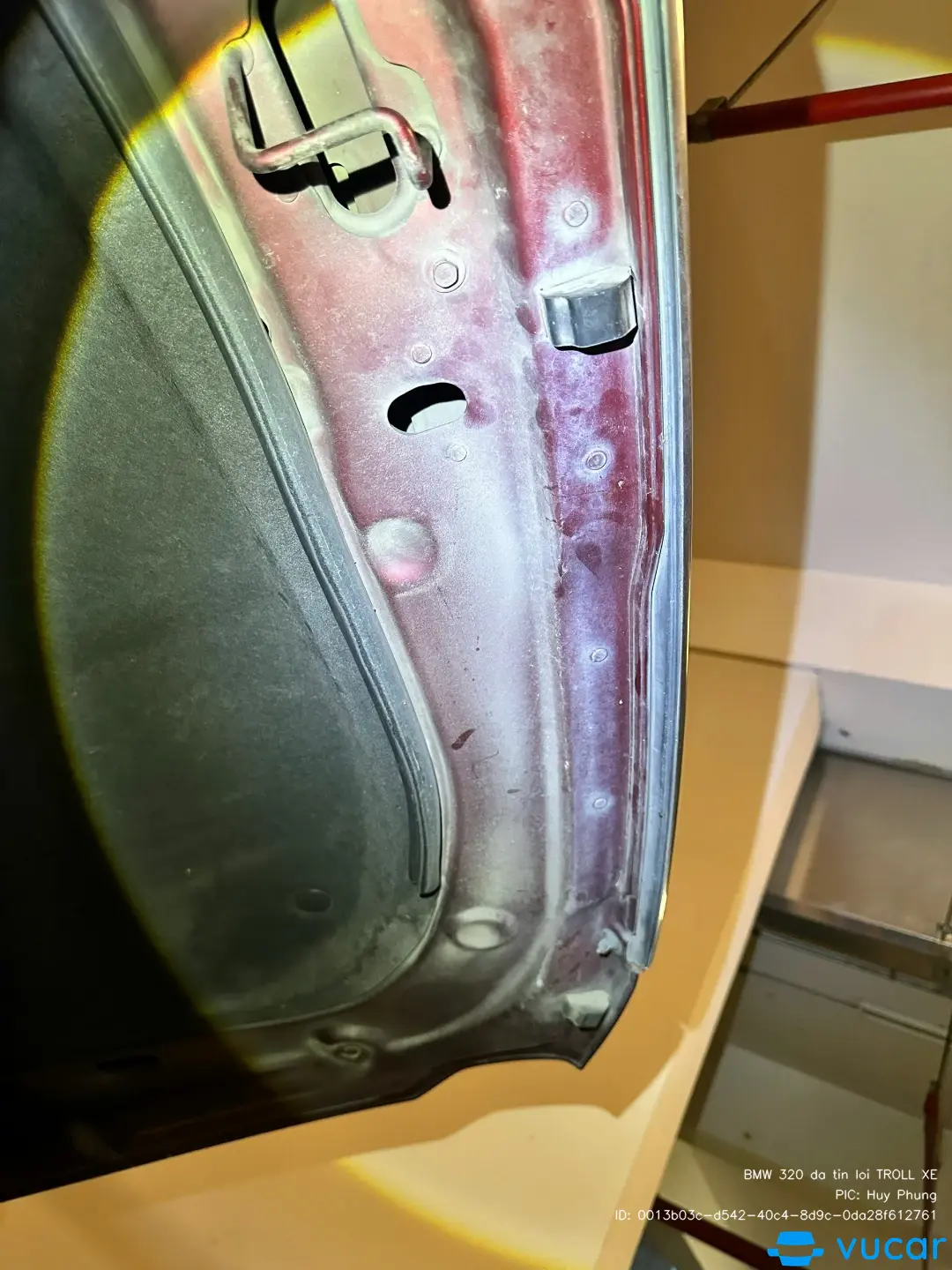 BMW 320 đã tin lời TROLL XE - Khoang động cơ 5