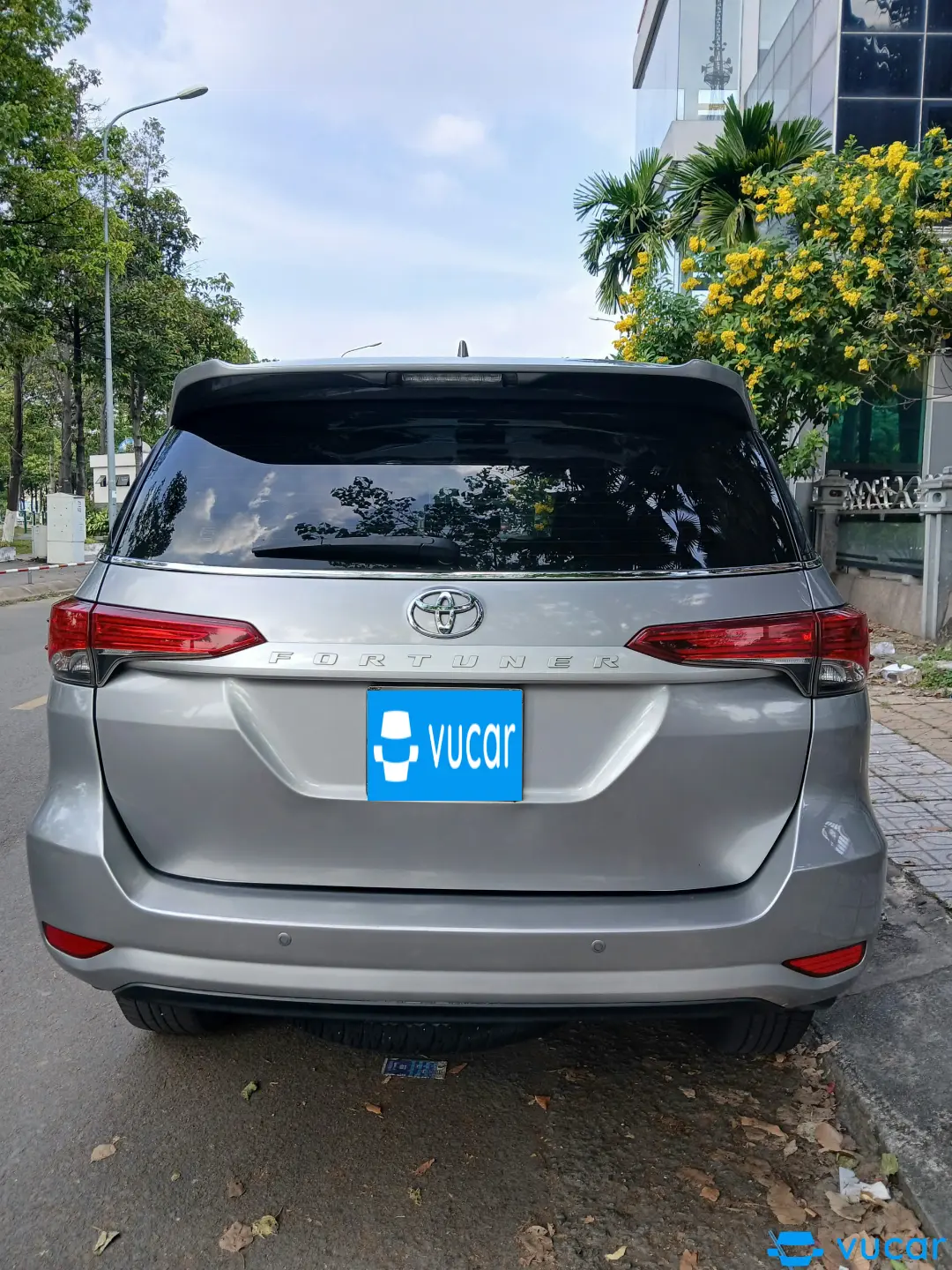 Toyota Fortuner 2018 2.4G 4x2 MT - Ngoại thất 4