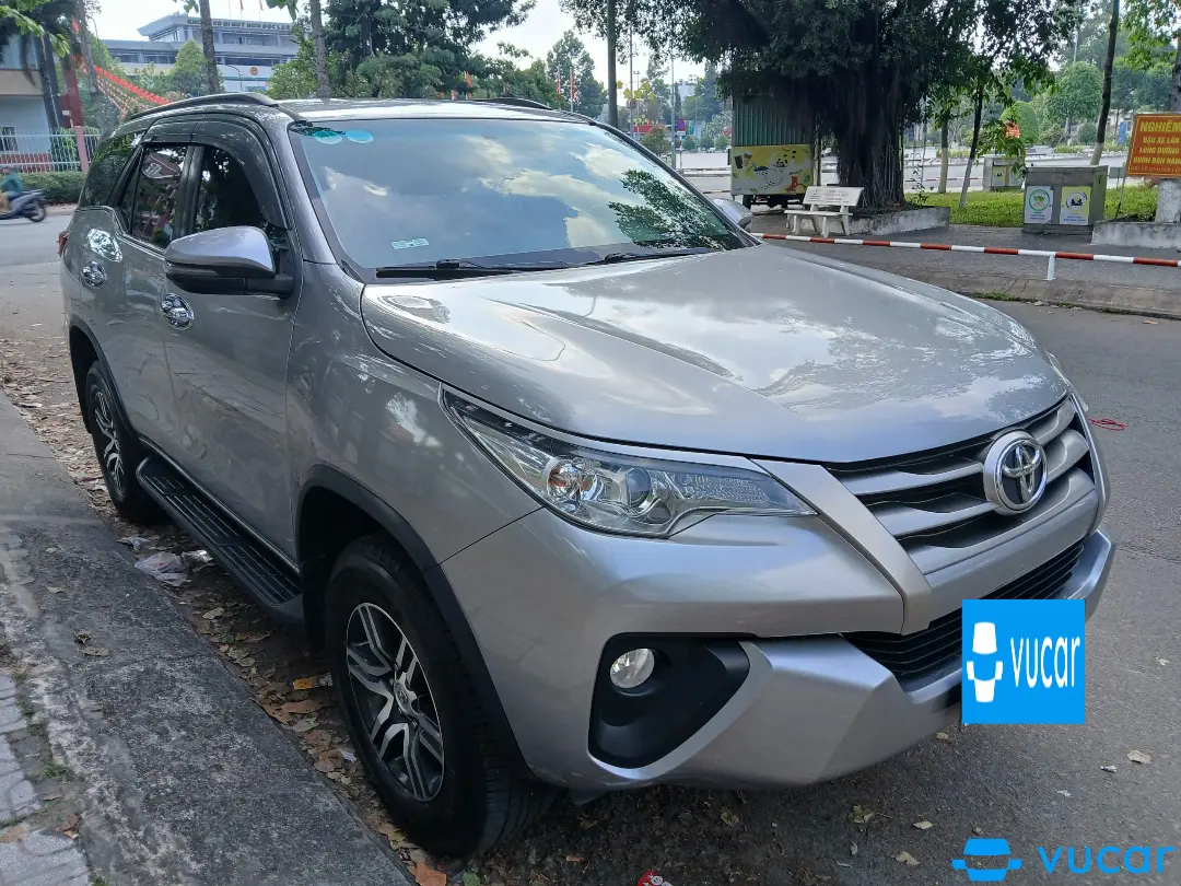 Toyota Fortuner 2018 2.4G 4x2 MT - Ngoại thất 6