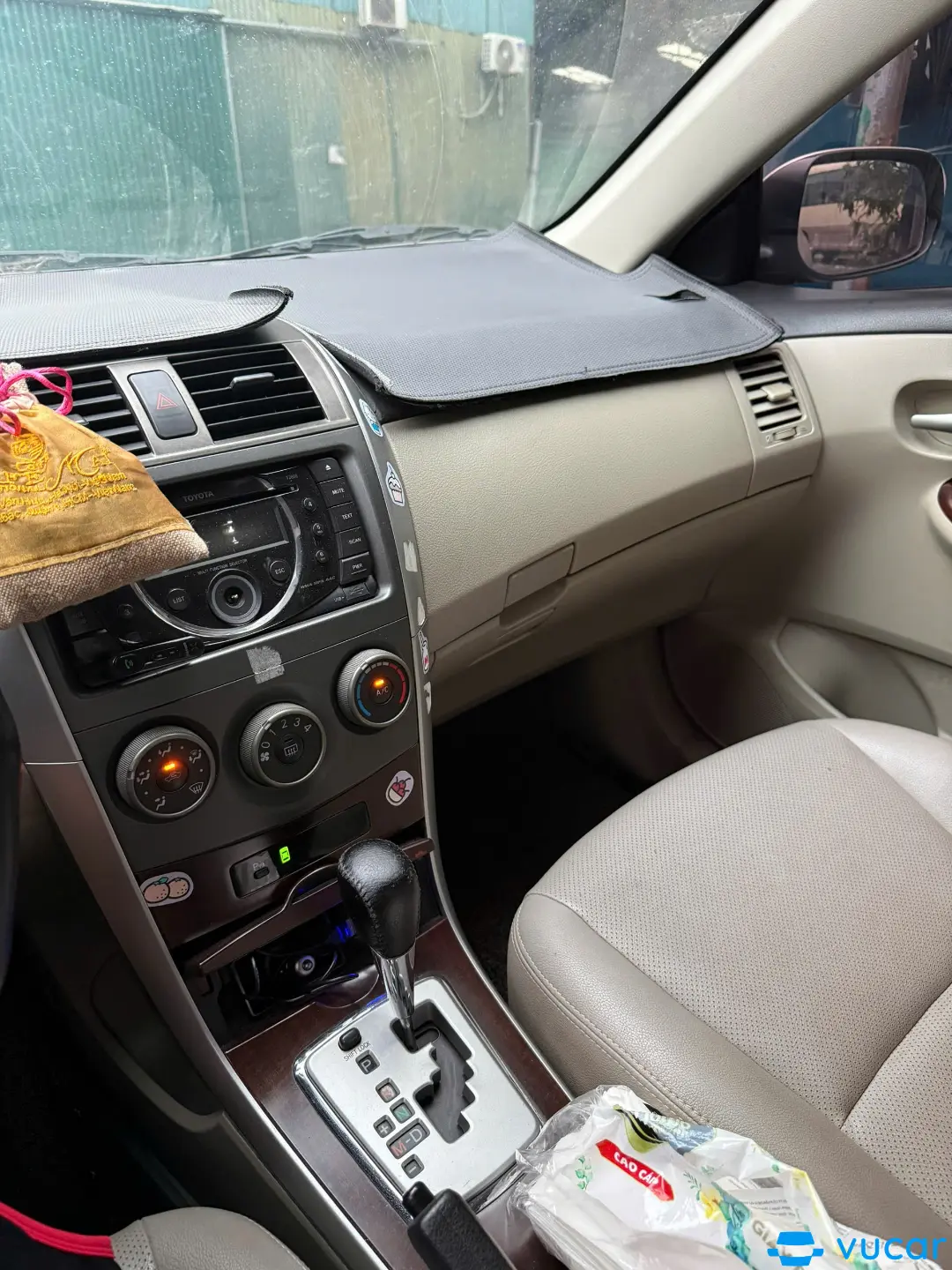 Kia Soluto 1.4 AT Deluxe 2022 - Nội thất 2