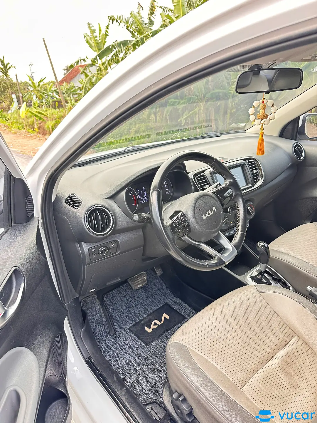 Kia Soluto 1.4 AT Deluxe 2022 - Nội thất 6