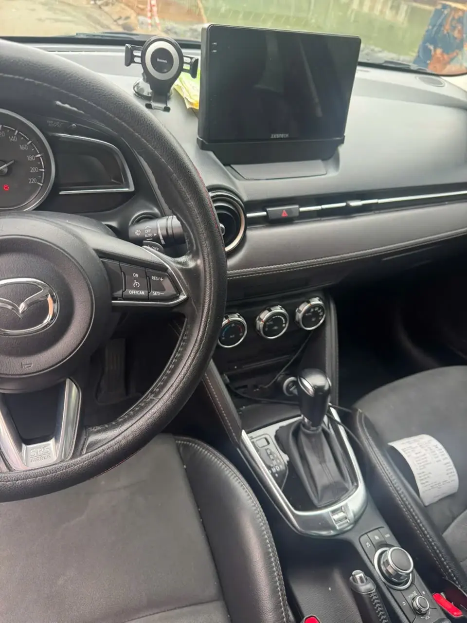 MAZDA 2 SEDAN 1.5 PREMIUM 2019 - Nội thất 1