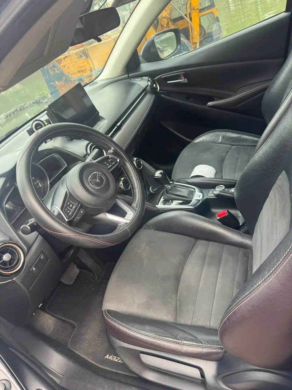 MAZDA 2 SEDAN 1.5 PREMIUM 2019 - Nội thất 2