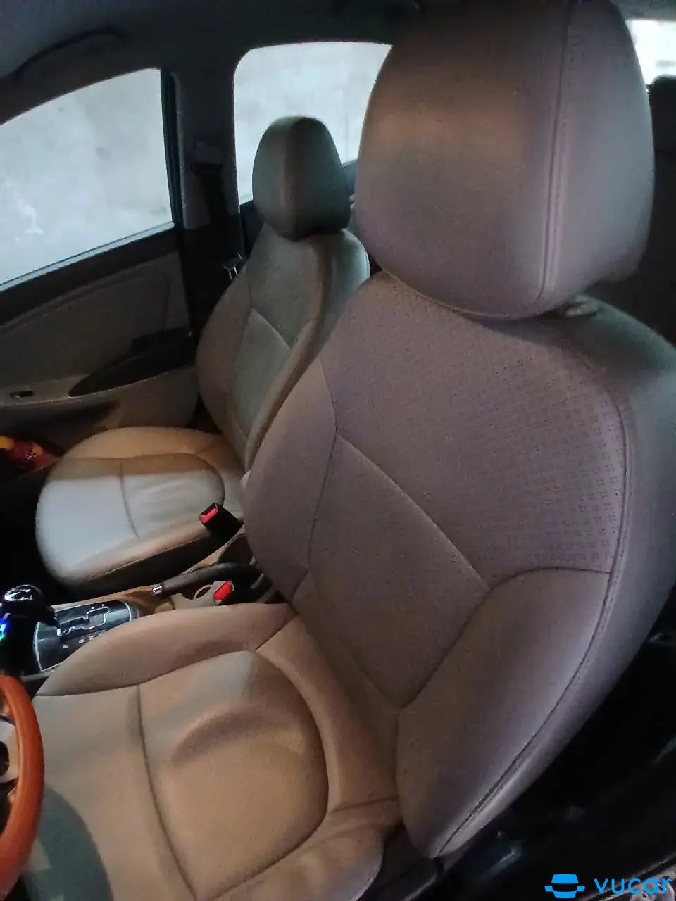 Hyundai Accent 1.4 2011 - Nội thất 5