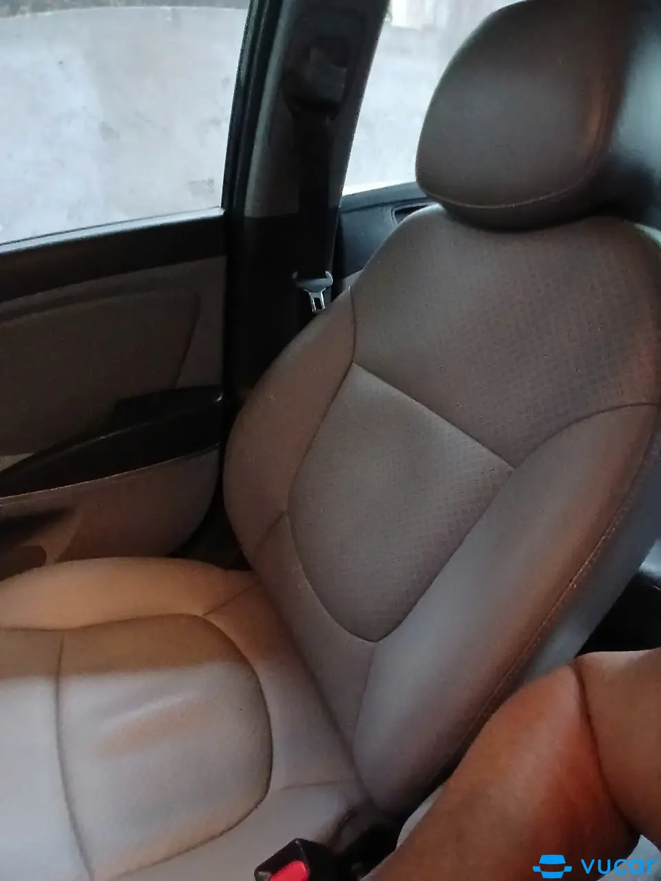 Hyundai Accent 1.4 2011 - Nội thất 6