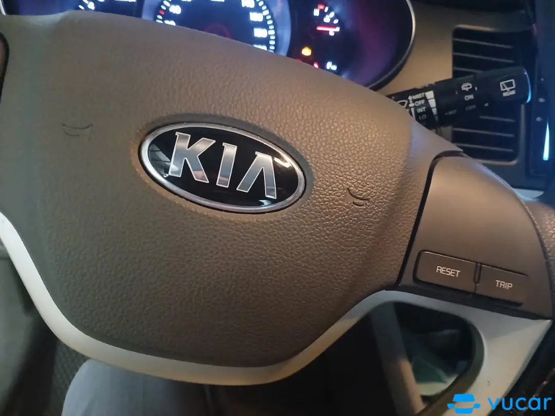 Kia Morning 1.0 MT 2019 - Nội thất 1