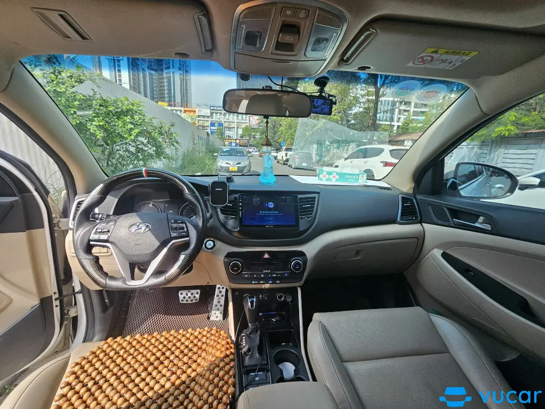 Hyundai Tucson 2.0 AT 2018 - Nội thất 6