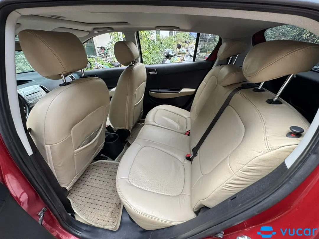 Hyundai I20 2010 - Nội thất 3