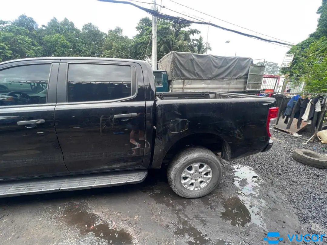 Ford Ranger XLS 2.2L 4x2 AT 2022 - Ngoại thất 13