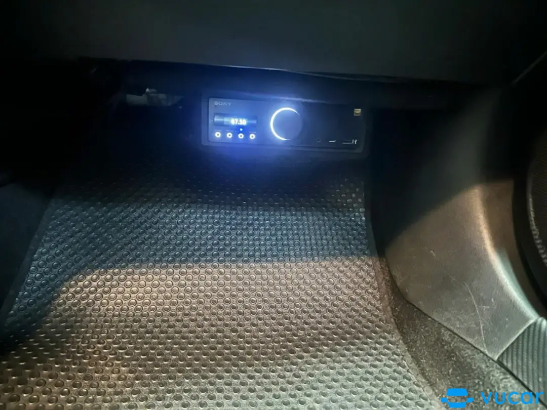 Mazda 3 2.0 AT 2015 - Nội thất 2