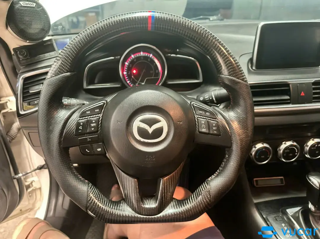 Mazda 3 2.0 AT 2015 - Nội thất 3