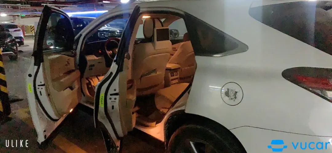 Lexus RX 350 Bản full phanh khoảng cách 2010 - Ngoại thất 3
