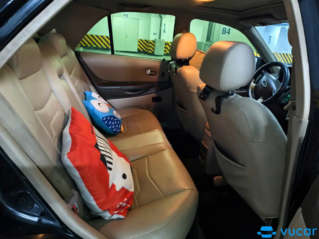 Ford Laser GHIA 1.8 AT 2004 - Nội thất 5