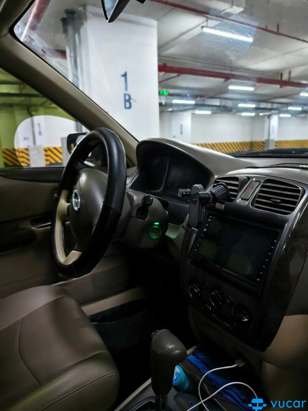 Ford Laser GHIA 1.8 AT 2004 - Nội thất 6