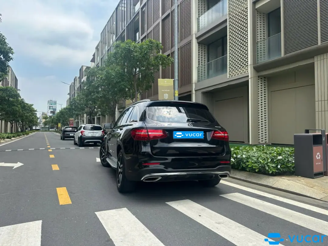 Mercedes Glc 300 4Matic 2018 - Ngoại thất 5