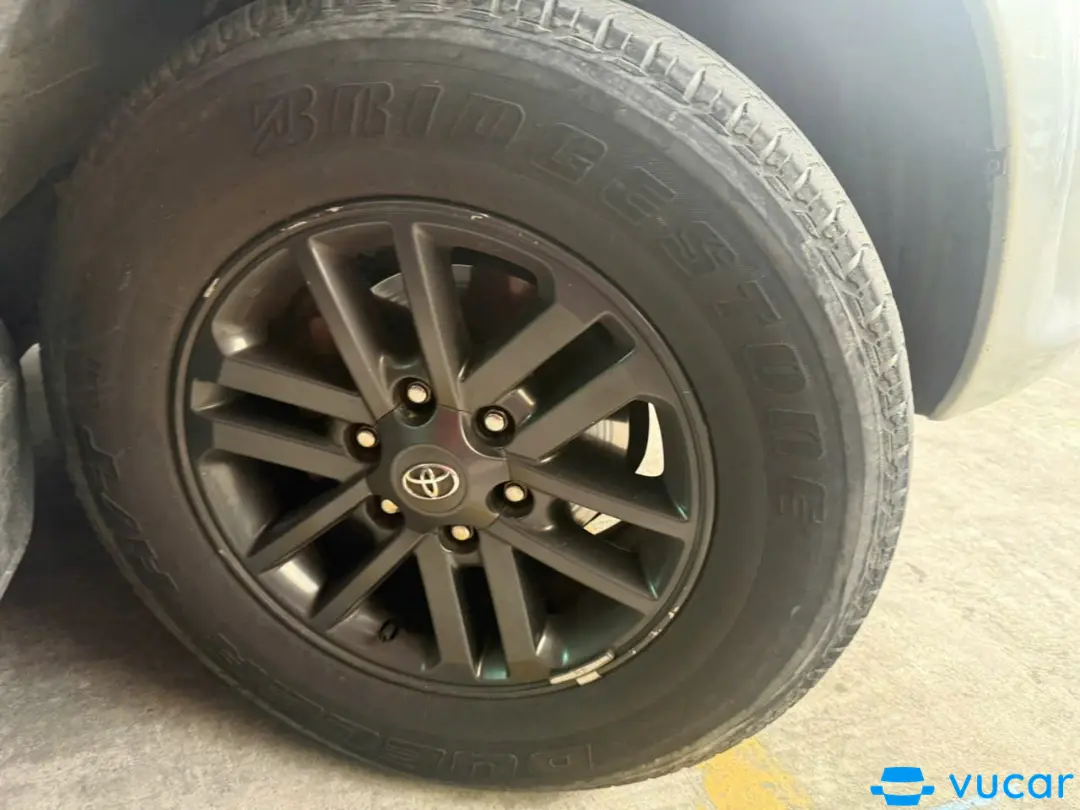 Toyota Fortuner 2.5G 2016 - Ngoại thất 12