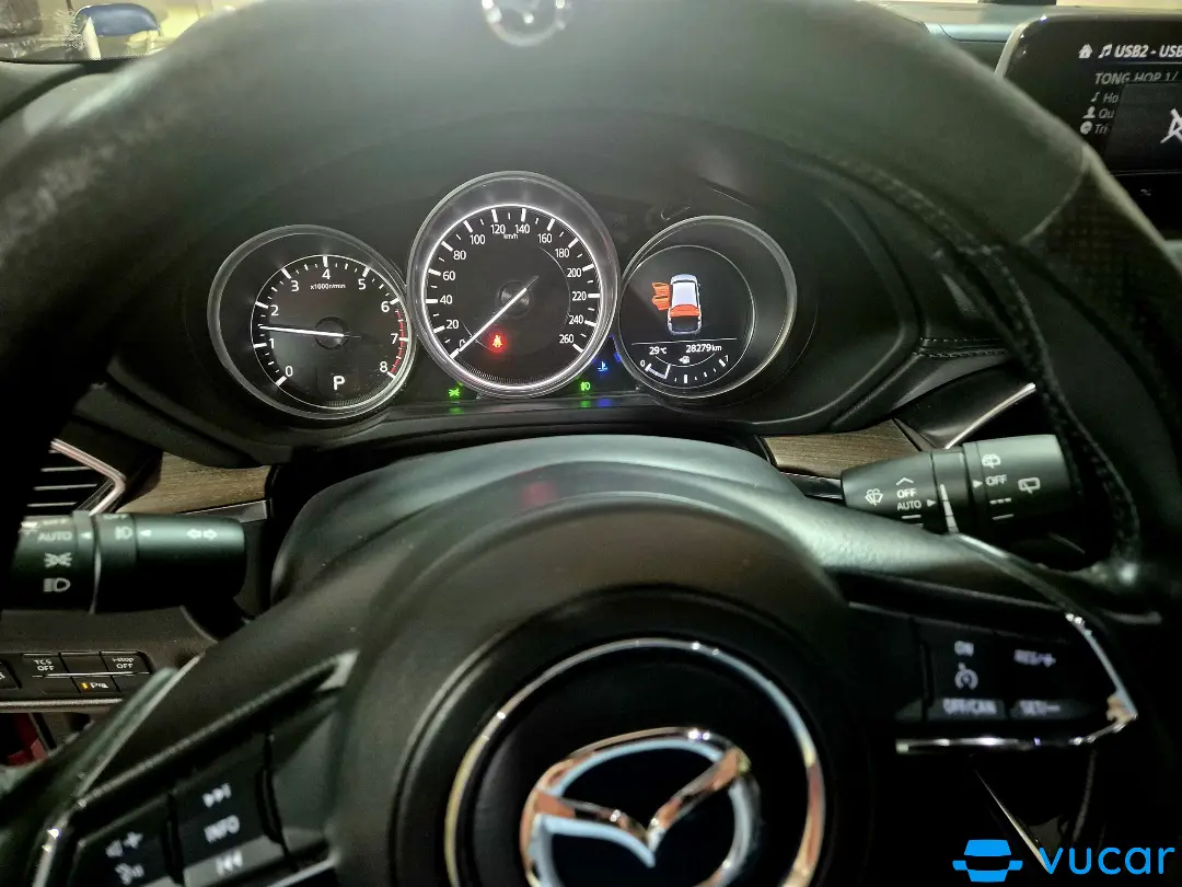 Mazda CX 8 Luxury 2019 - Nội thất 1