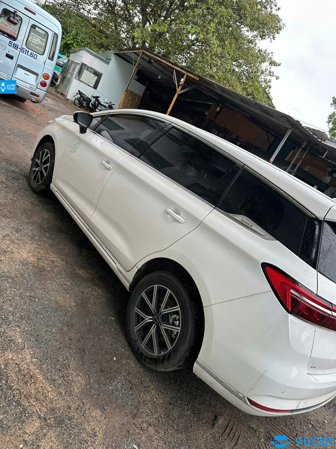 Ảnh xe Byd M6 Standard 2025