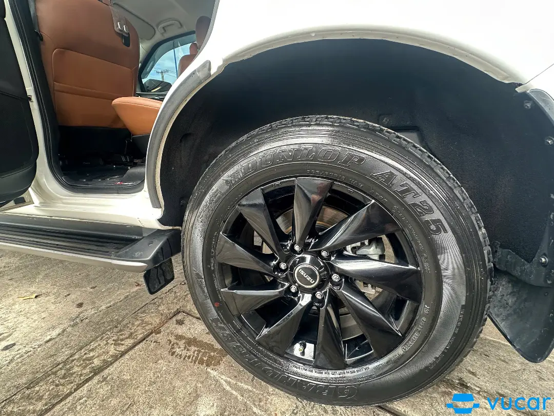 Isuzu mux 2021 - Ngoại thất 5