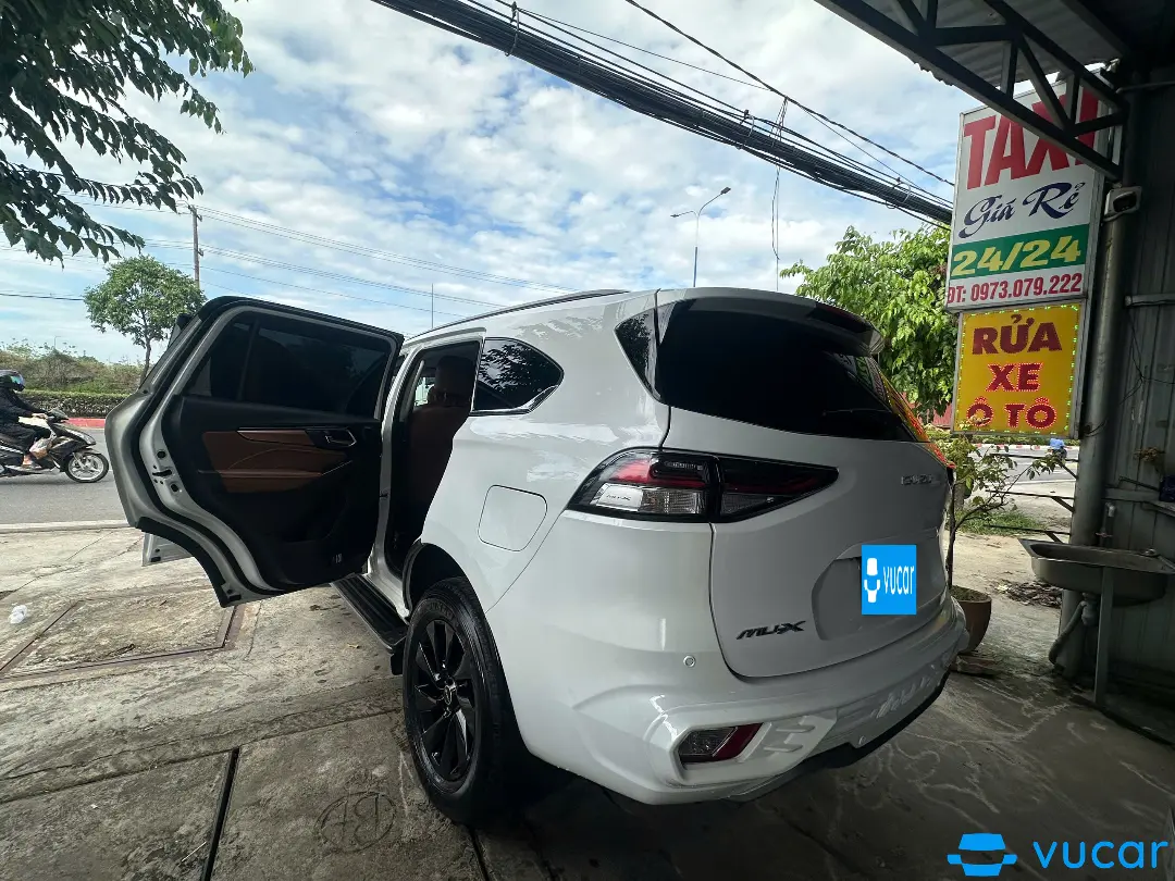 Isuzu mux 2021 - Ngoại thất 1