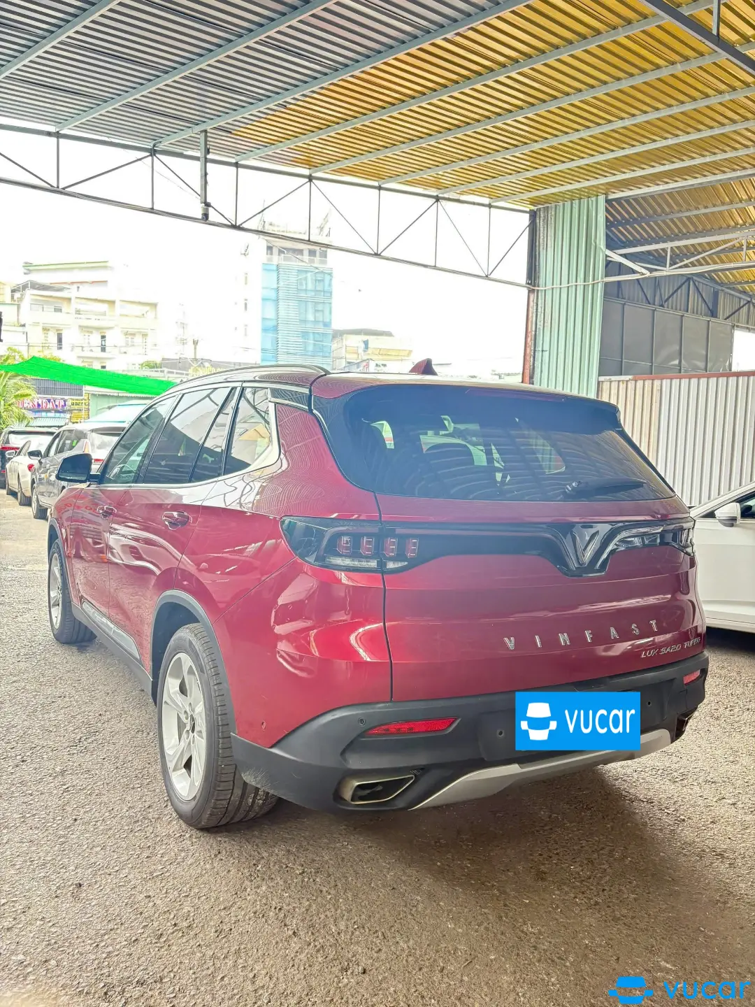 VinFast Lux sa 2.0 Plus 2.0 AT 2021 - Ngoại thất 5