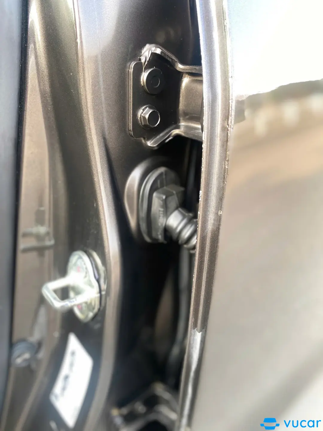Mazda 3 1.5AT 2017 - Khoang động cơ 1