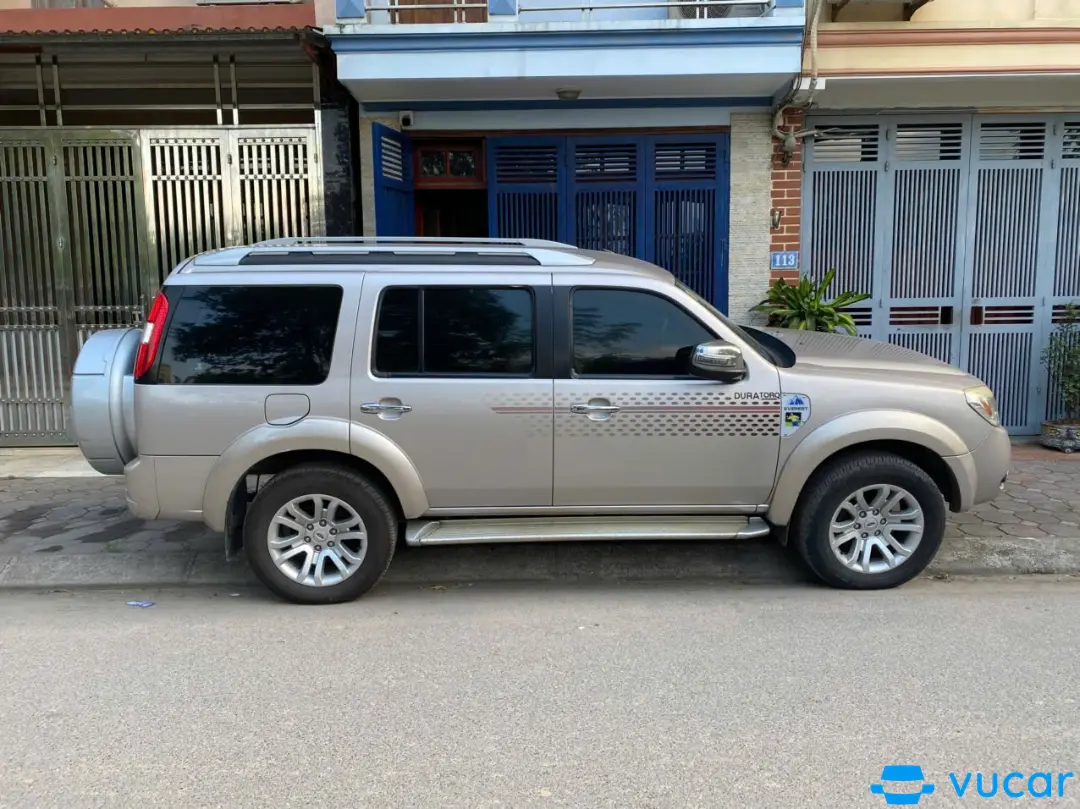 Ford Everest 2.5L 4x4 MT 2013 - Ngoại thất 6