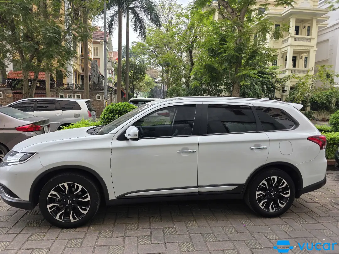 Mitsubishi Outlander 2.0 CVT 2021 - Ngoại thất 3