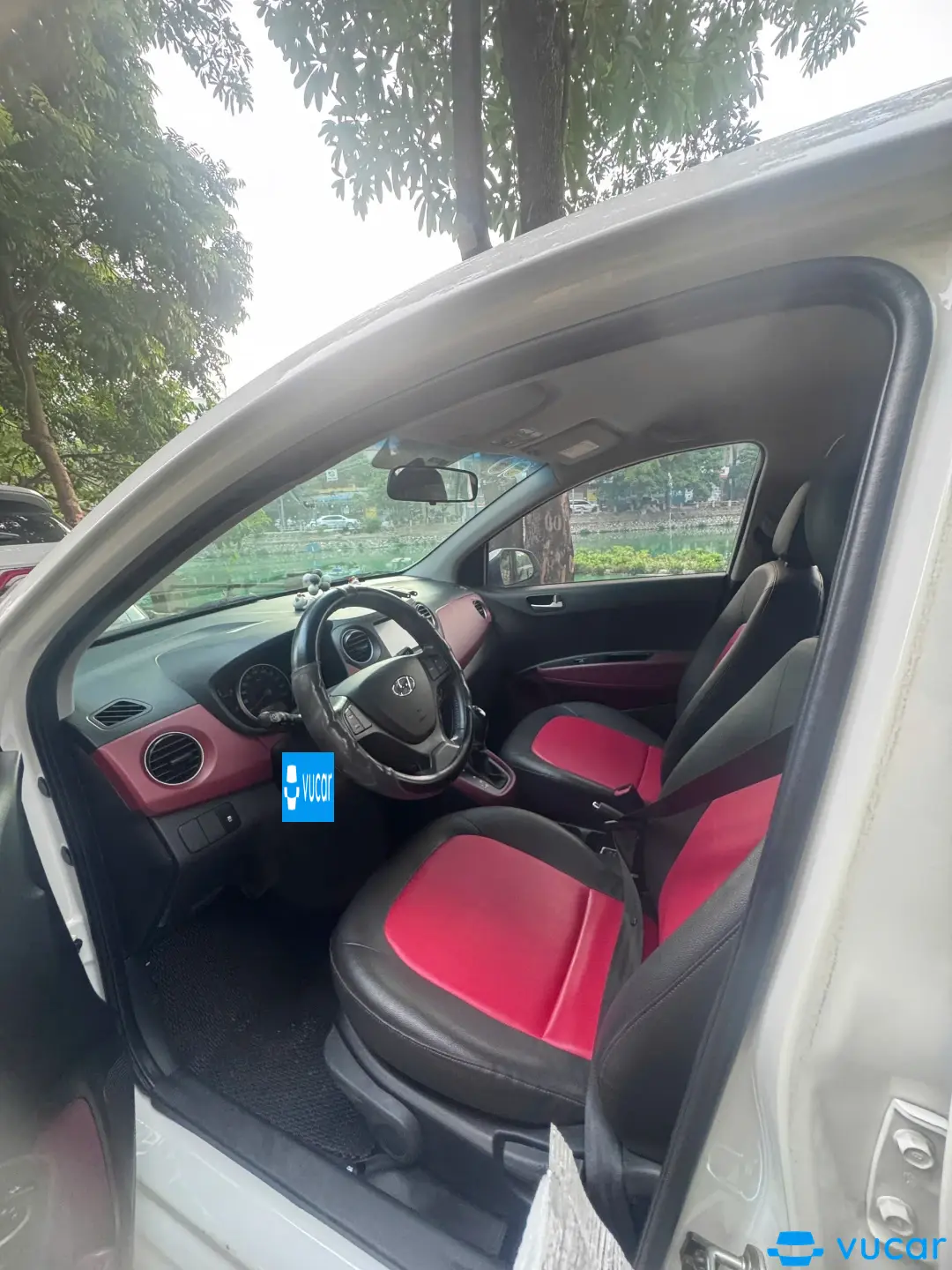 Hyundai i10 Grand 1.2 AT 2020 - Nội thất 2