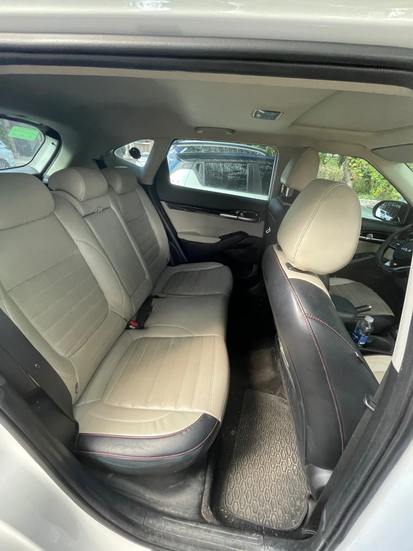 Kia Seltos Premium 1.4 AT 2022 - Nội thất 4
