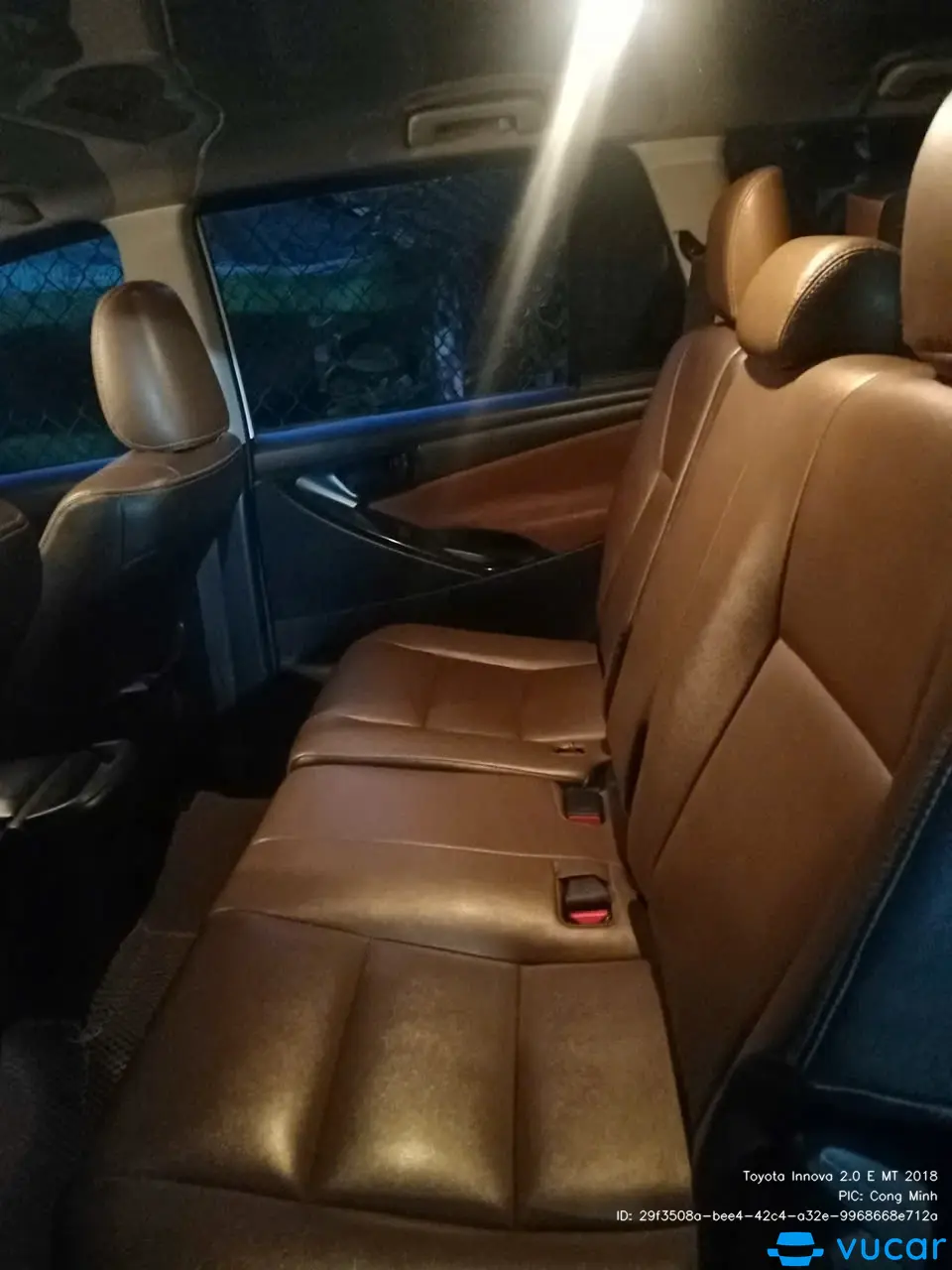 Toyota Innova 2.0 E MT 2018 - Nội thất 2
