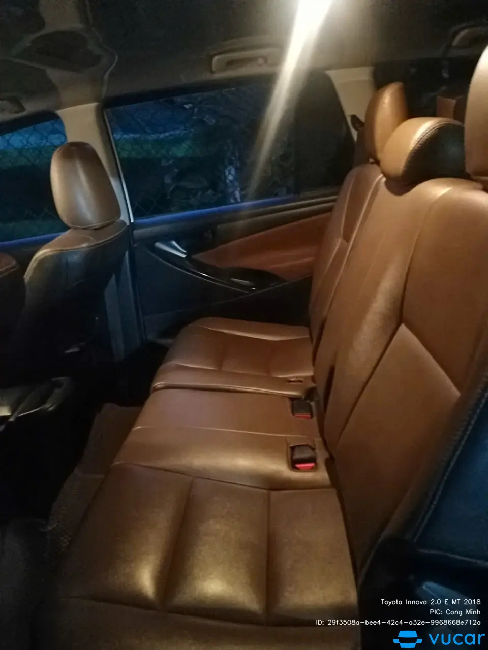 Toyota Innova 2.0 E MT 2018 - Nội thất 4