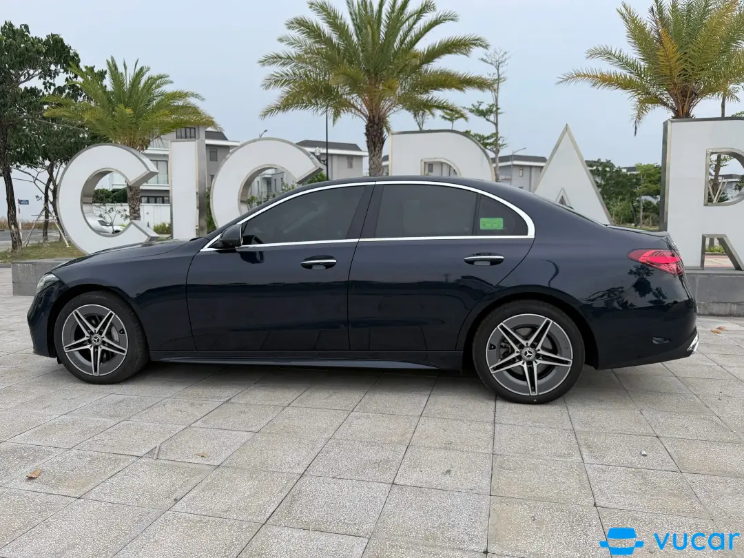 Mercedes C class C300 AMG 2022 - Ngoại thất 1