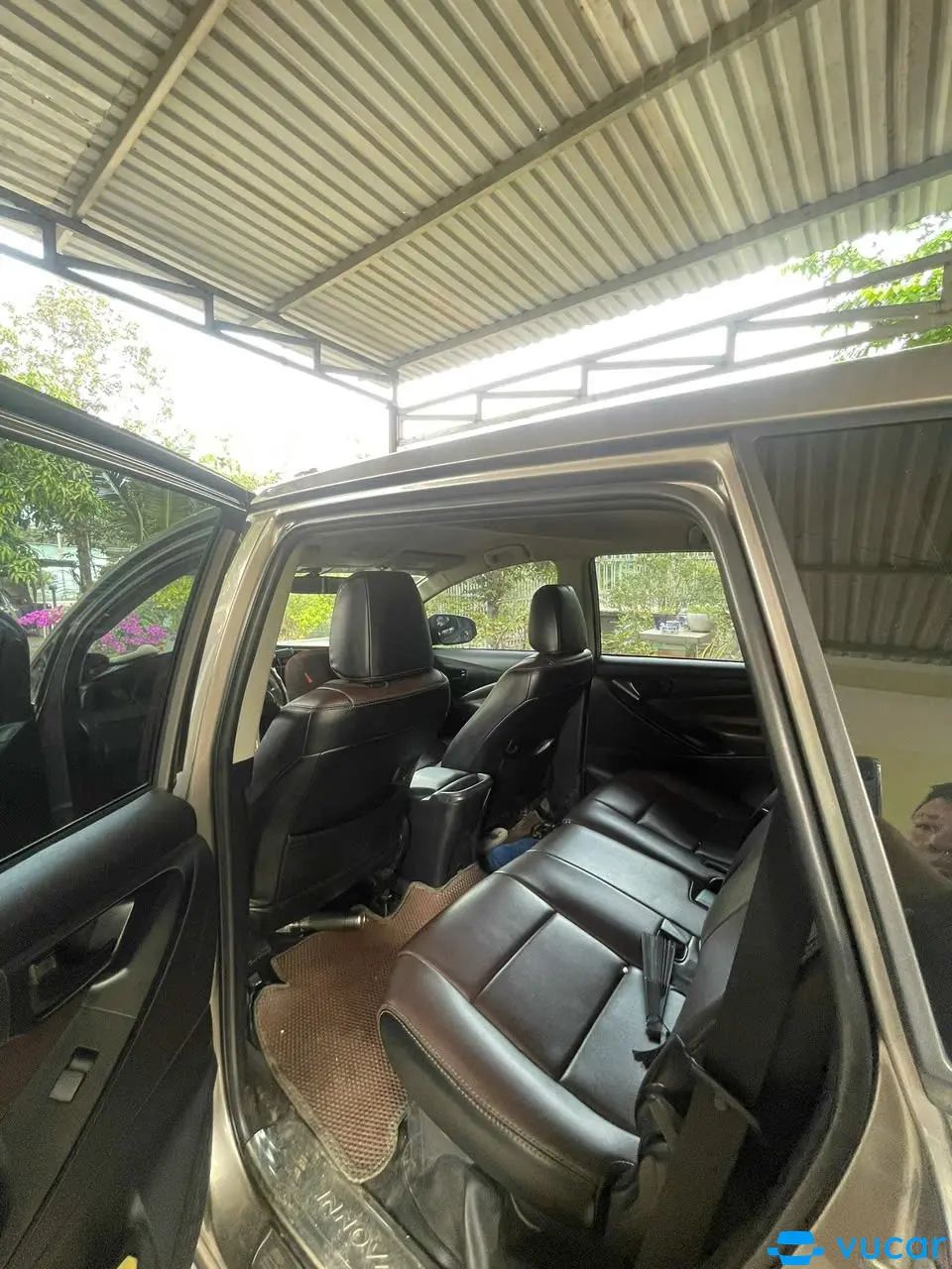 Toyota Innova 2.0E 2020 - Nội thất 4
