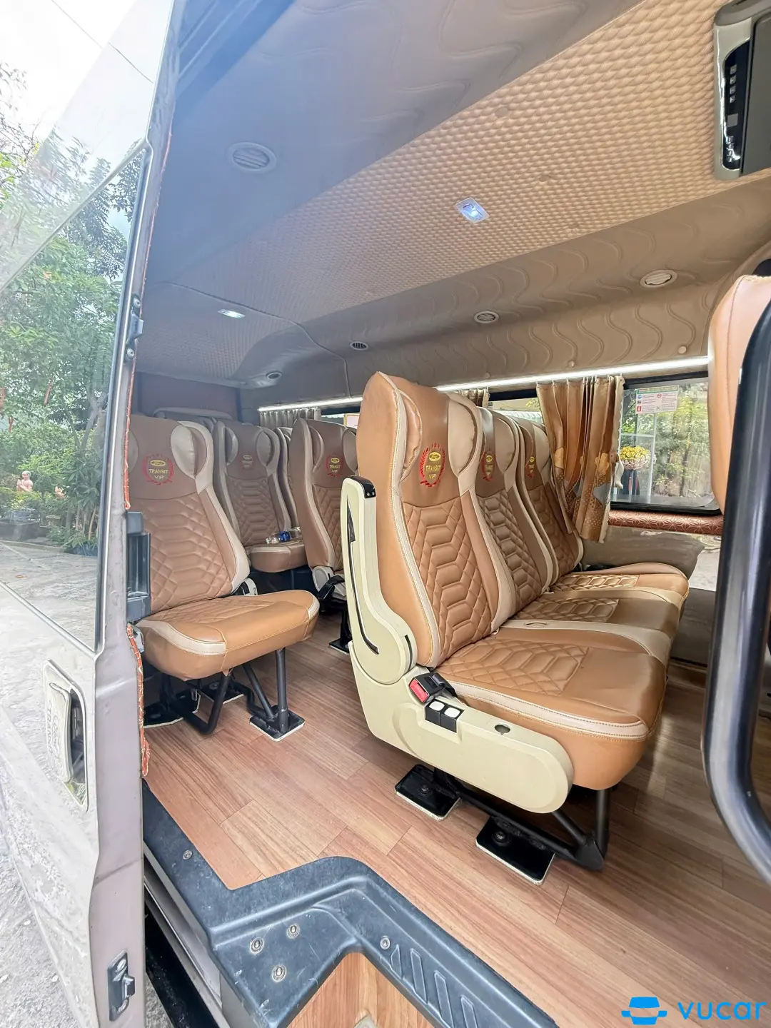 Ford transit 2018 - Nội thất 5