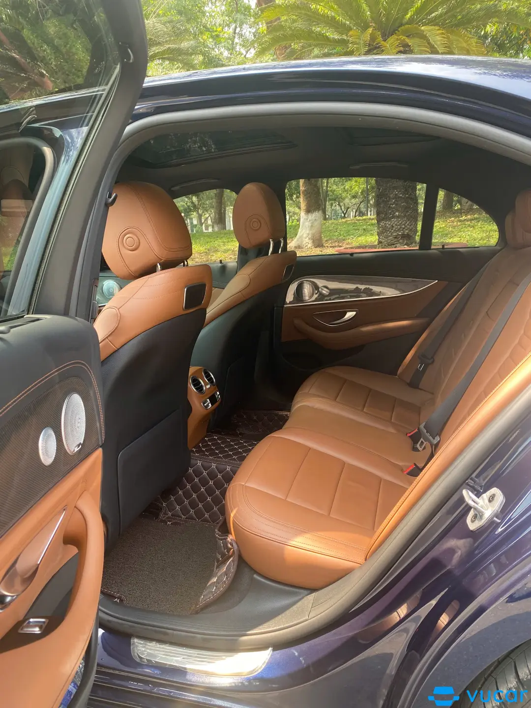 Mercedes-benz E-class E300 AMG 2020 - Nội thất 4